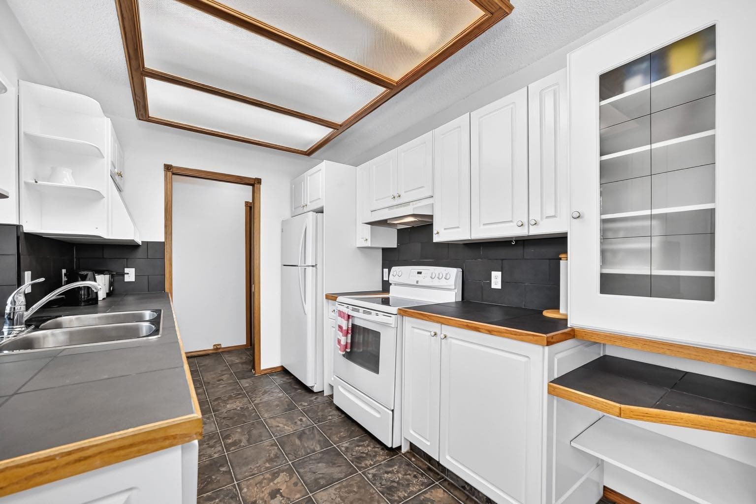 8 Sunlake Close SE