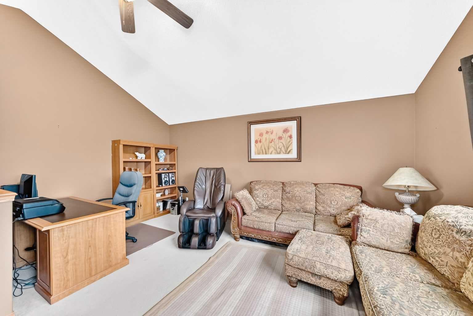 144 Cougarstone Common SW