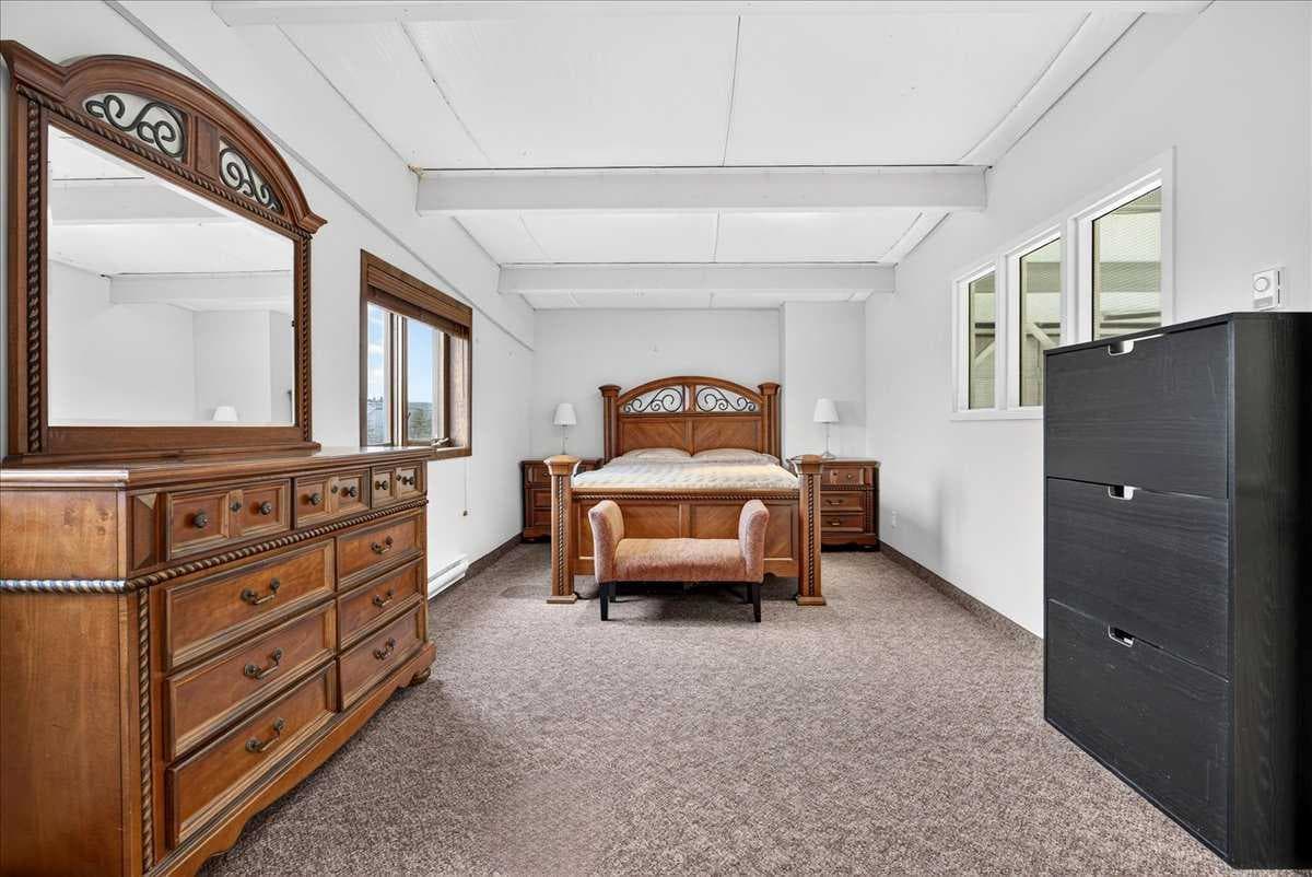 1, 336 Noorduyn Park NE