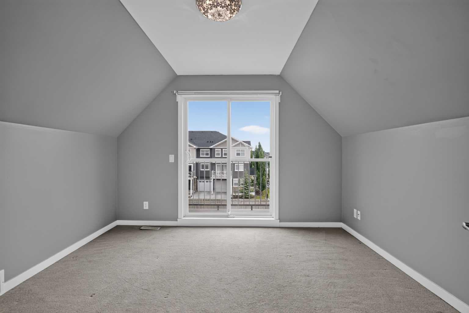 211 Skyview Point Road NE