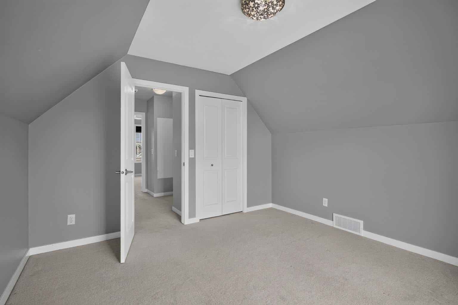 211 Skyview Point Road NE