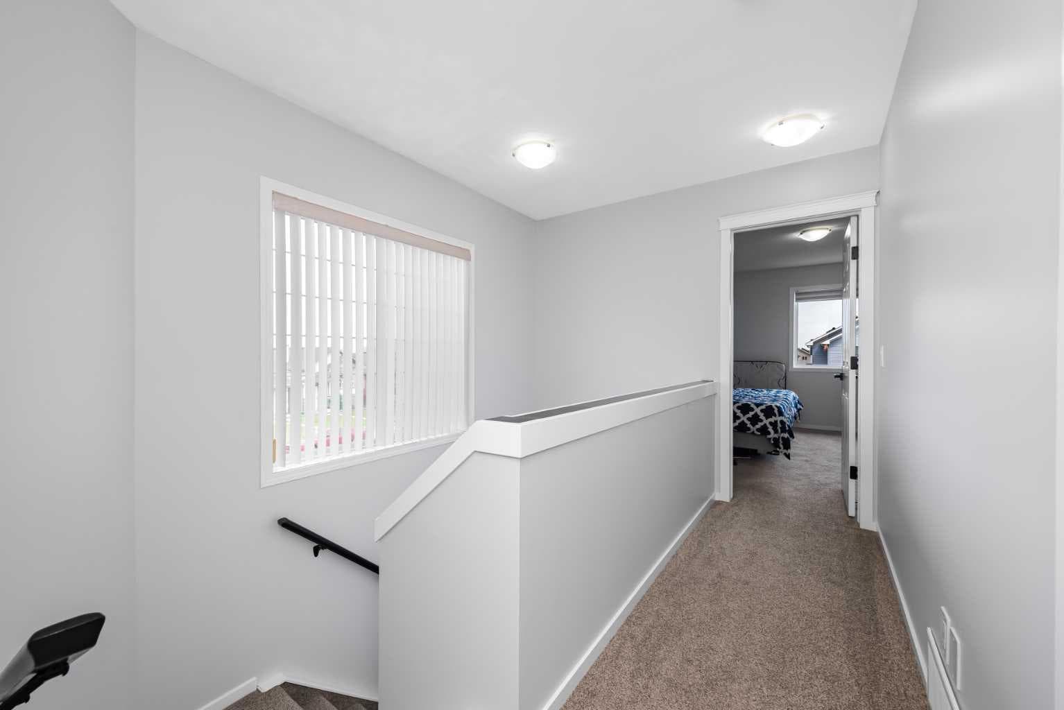 2 Saddlefield Crescent NE