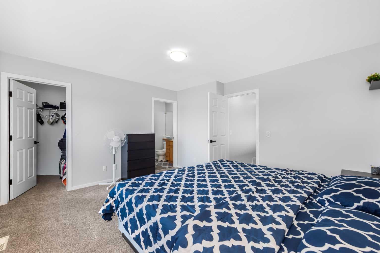 2 Saddlefield Crescent NE