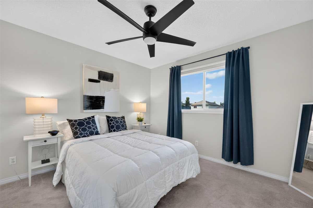 307 Covehaven View NE