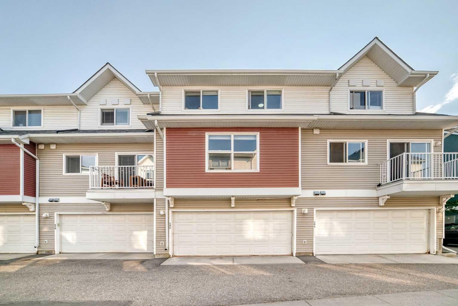 252 McKenzie Towne Link SE
