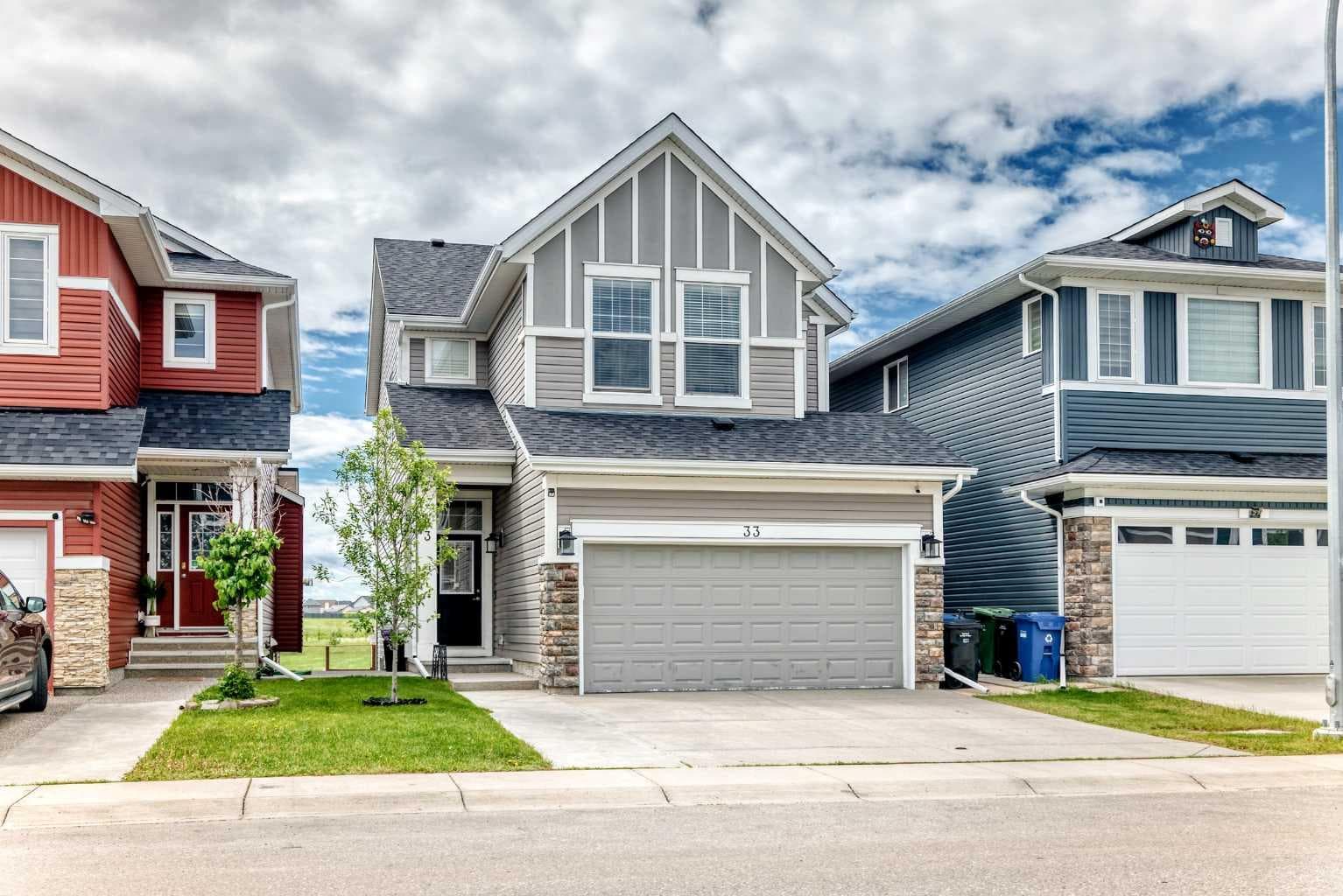 33 Redstone Drive NE