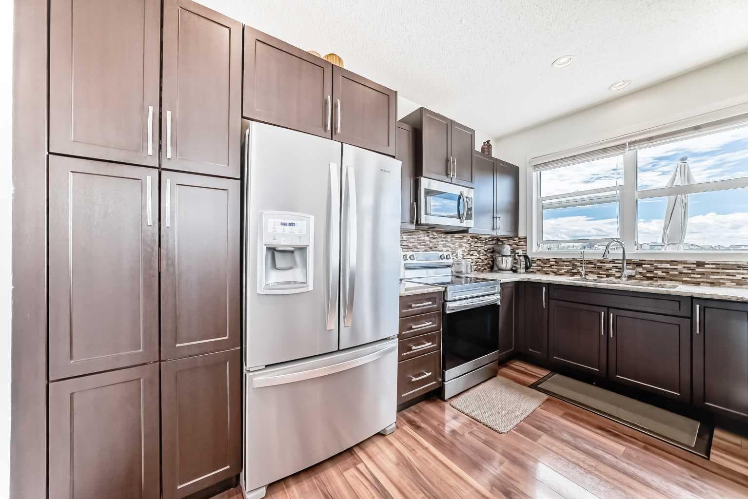 33 Redstone Drive NE