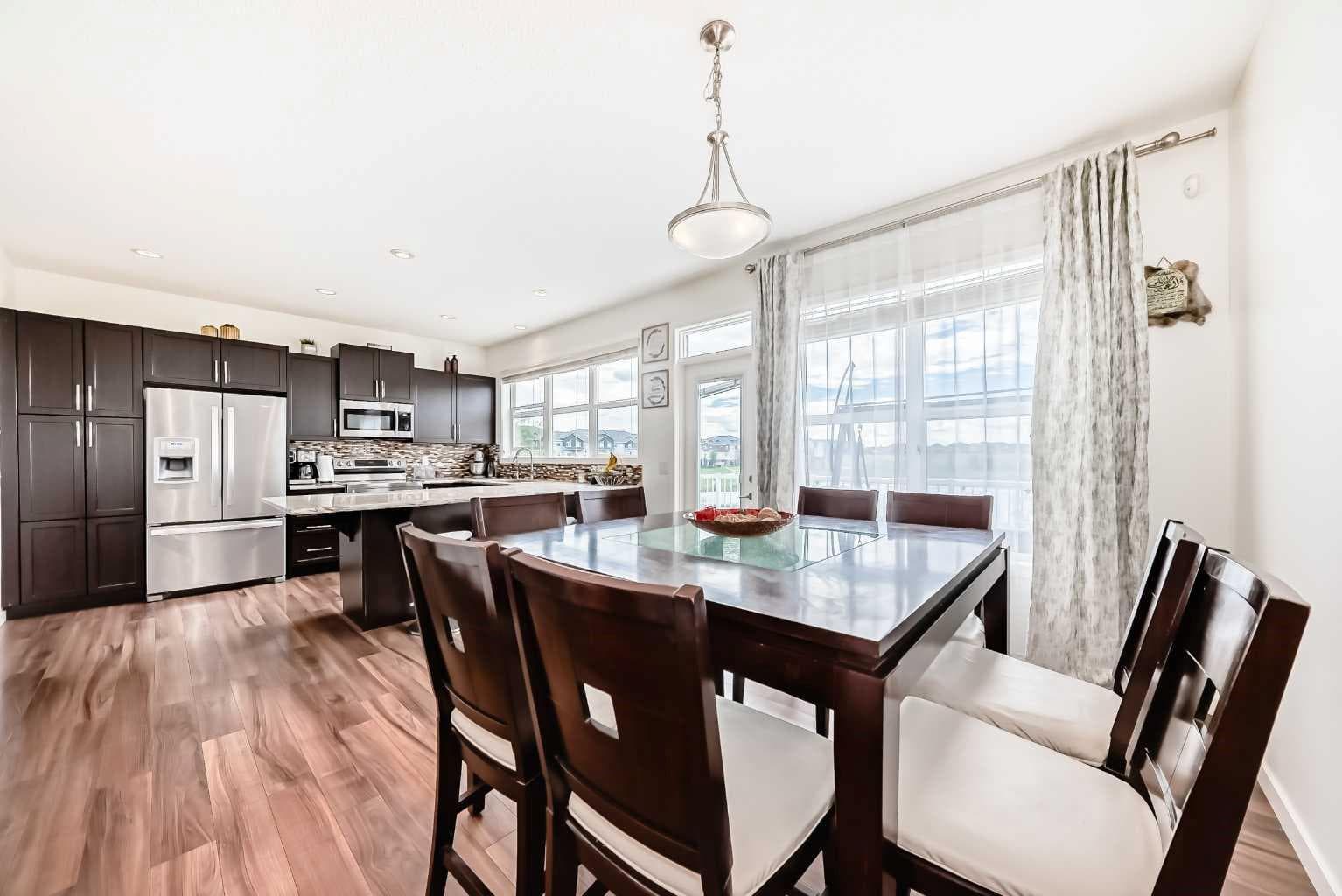 33 Redstone Drive NE