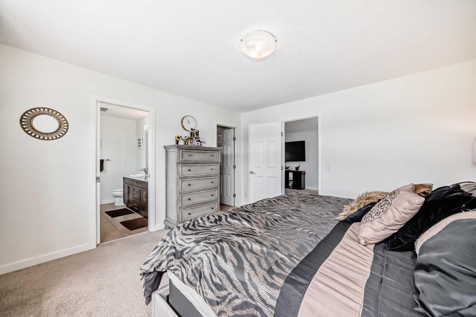 33 Redstone Drive NE