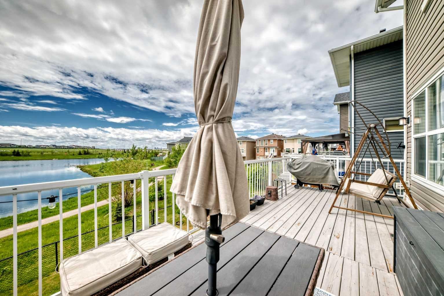 33 Redstone Drive NE