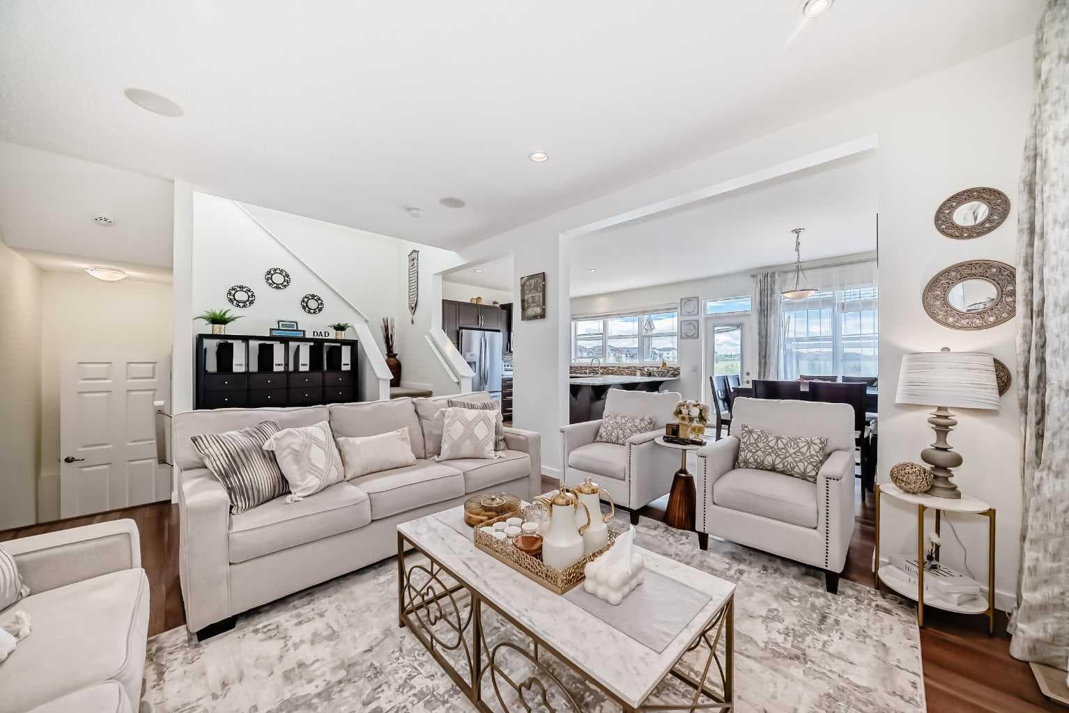 33 Redstone Drive NE