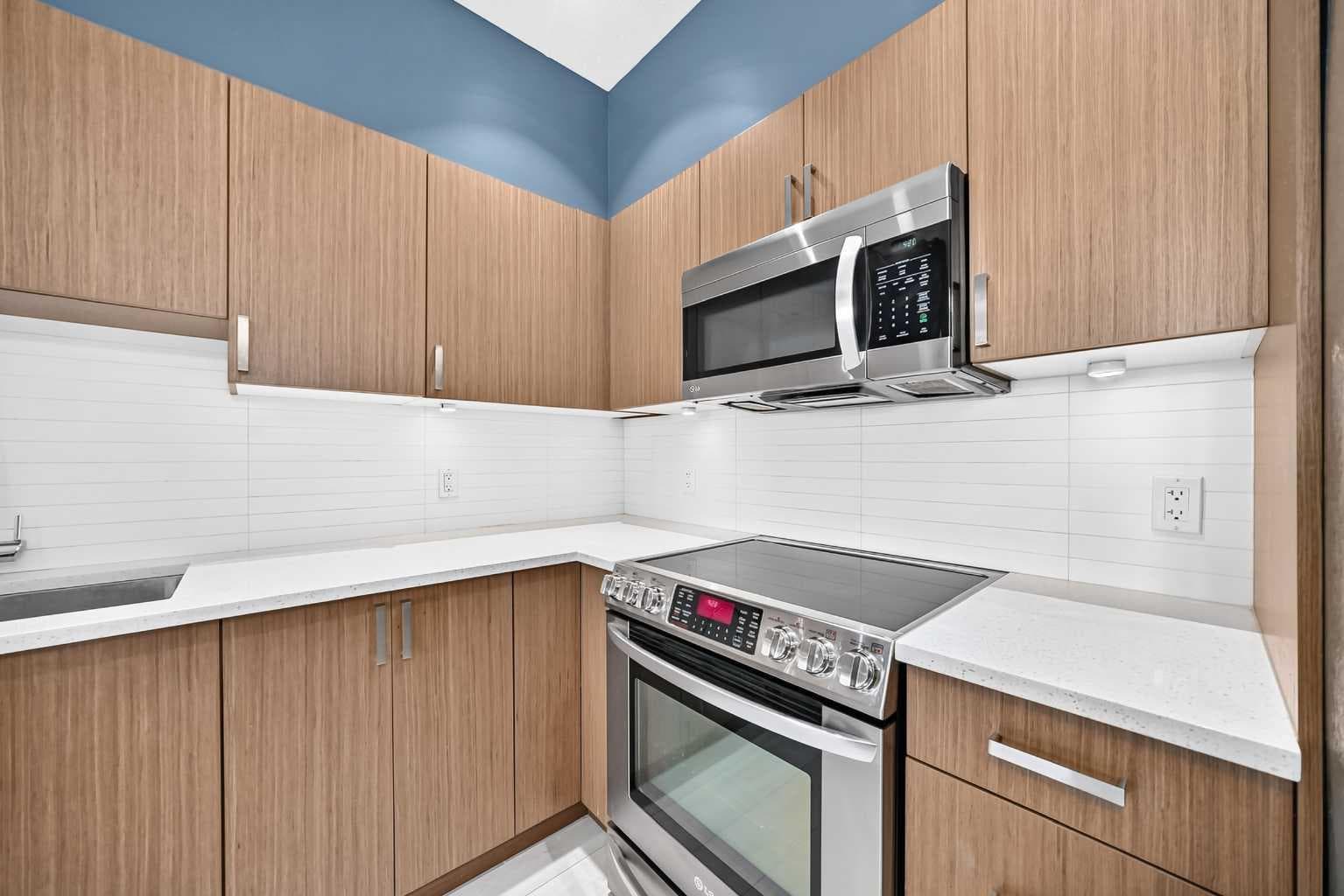 202, 10 Auburn Bay Link SE
