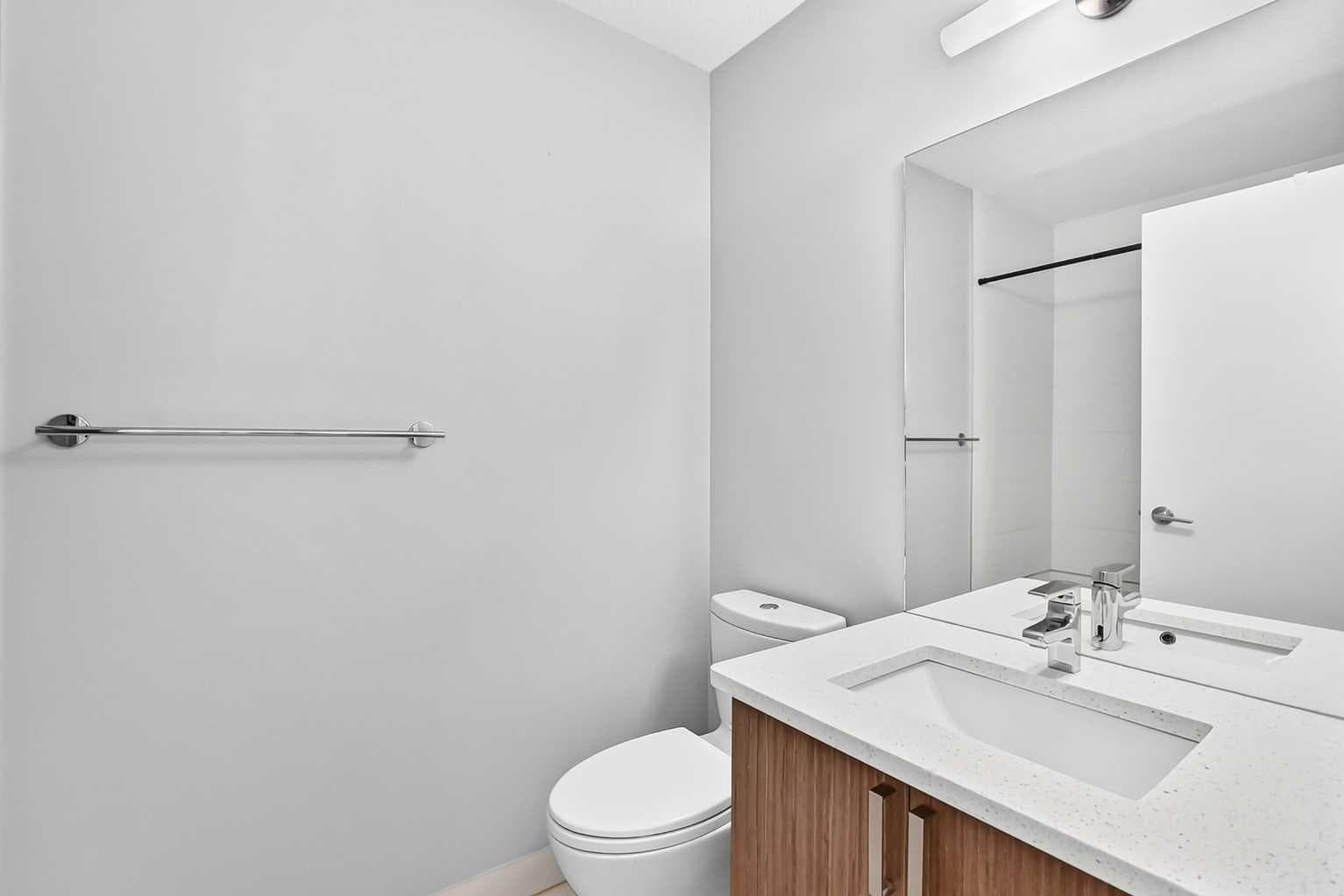 202, 10 Auburn Bay Link SE