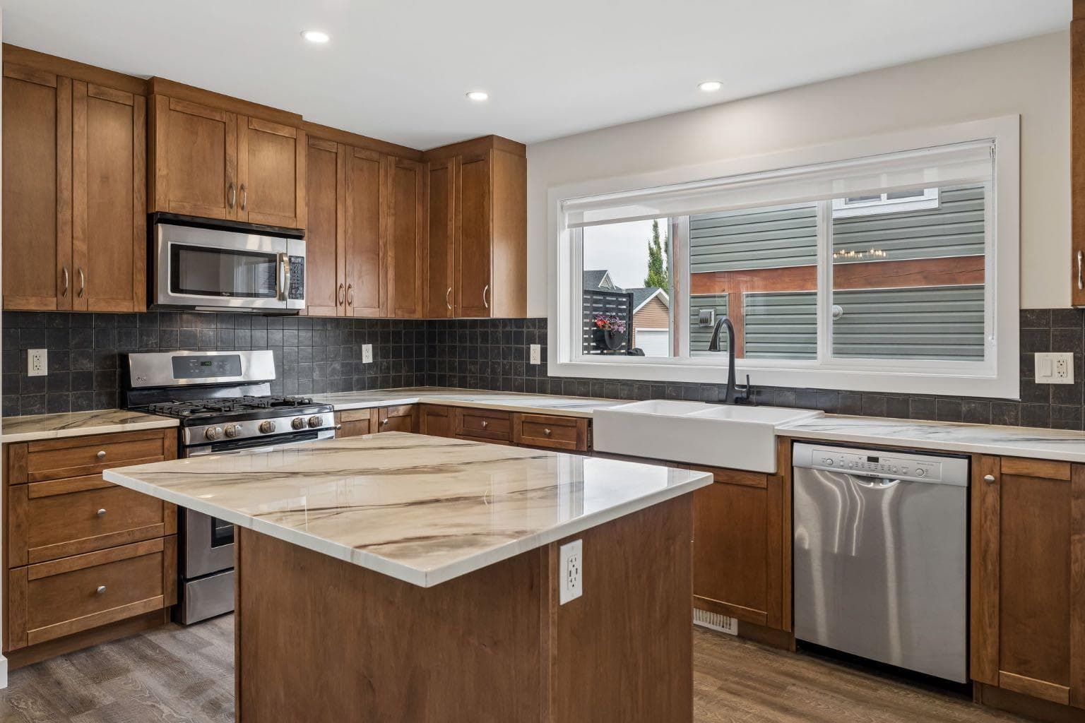 97 River Heights Crescent 