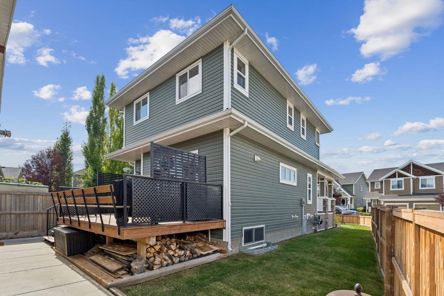 97 River Heights Crescent 