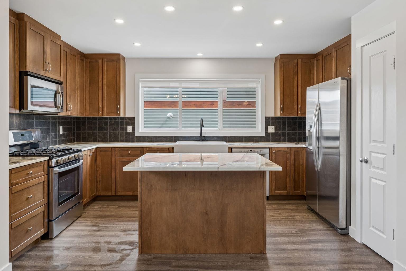 97 River Heights Crescent 