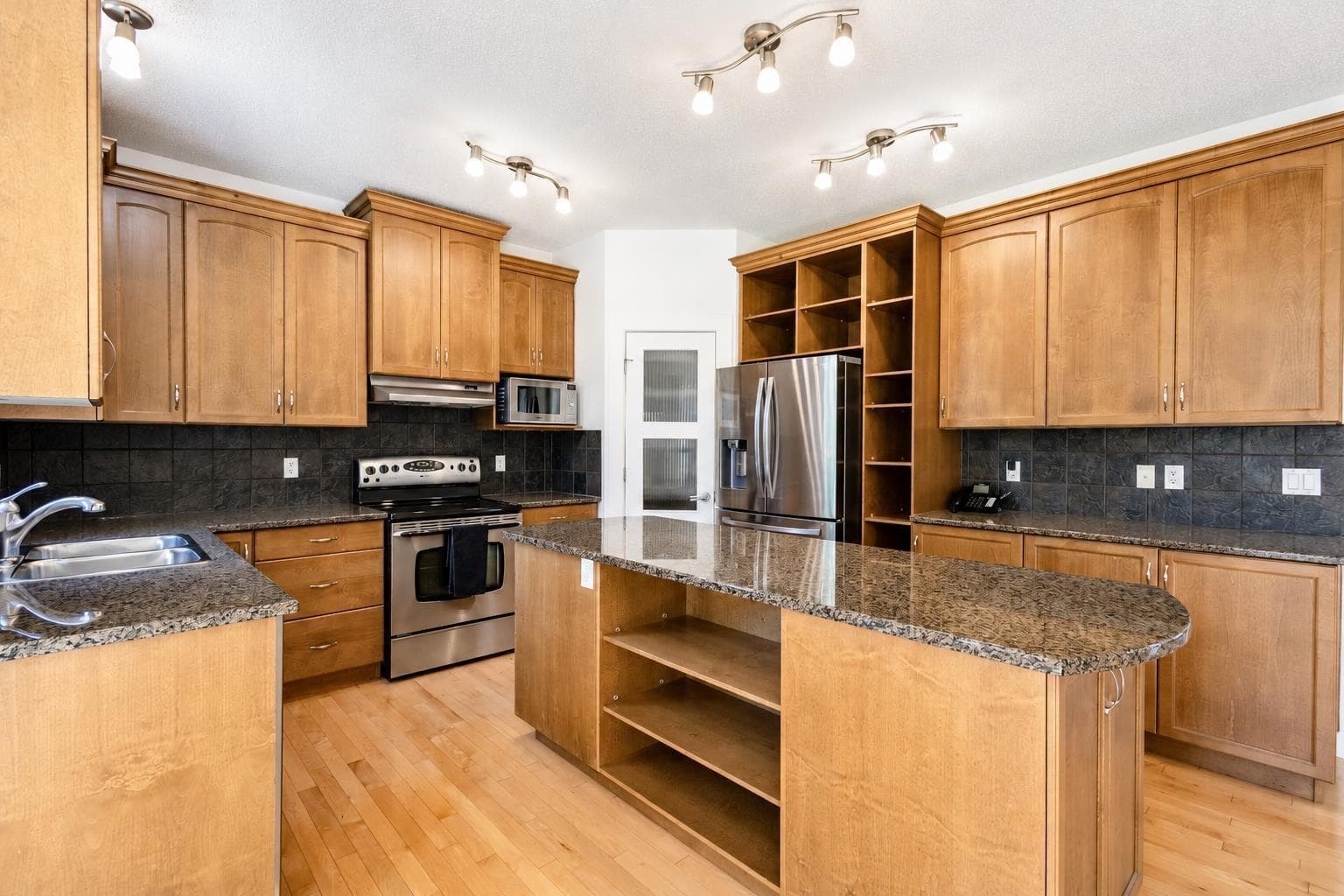 108 Tuscany Estates Close NW