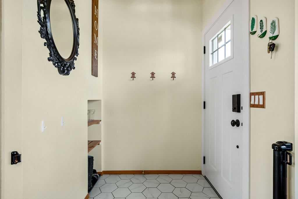 115 5 St  