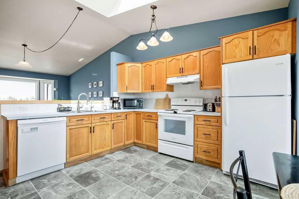 115 5 St  