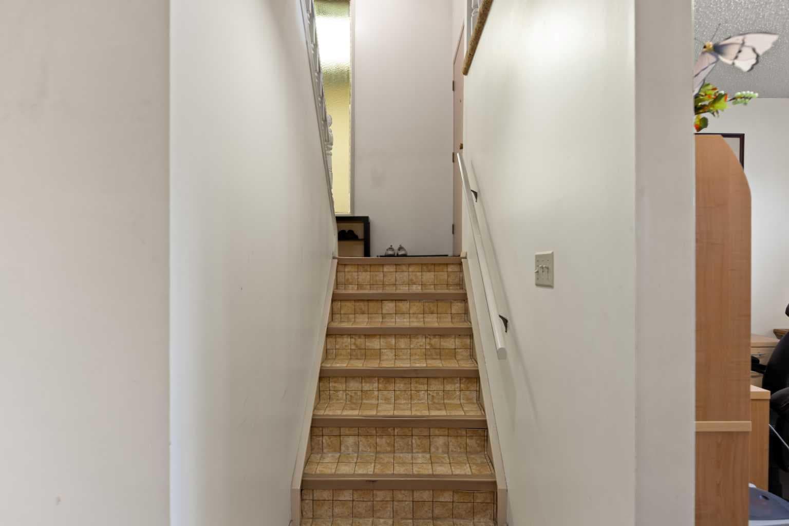 224 Berwick Way NW