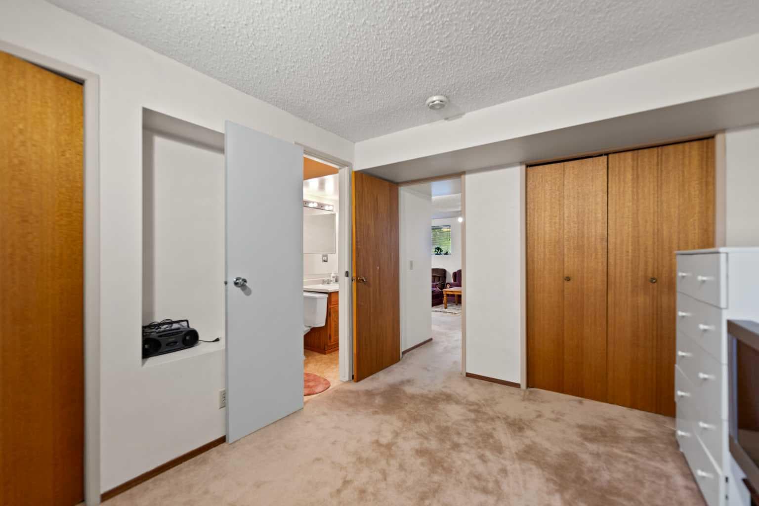224 Berwick Way NW