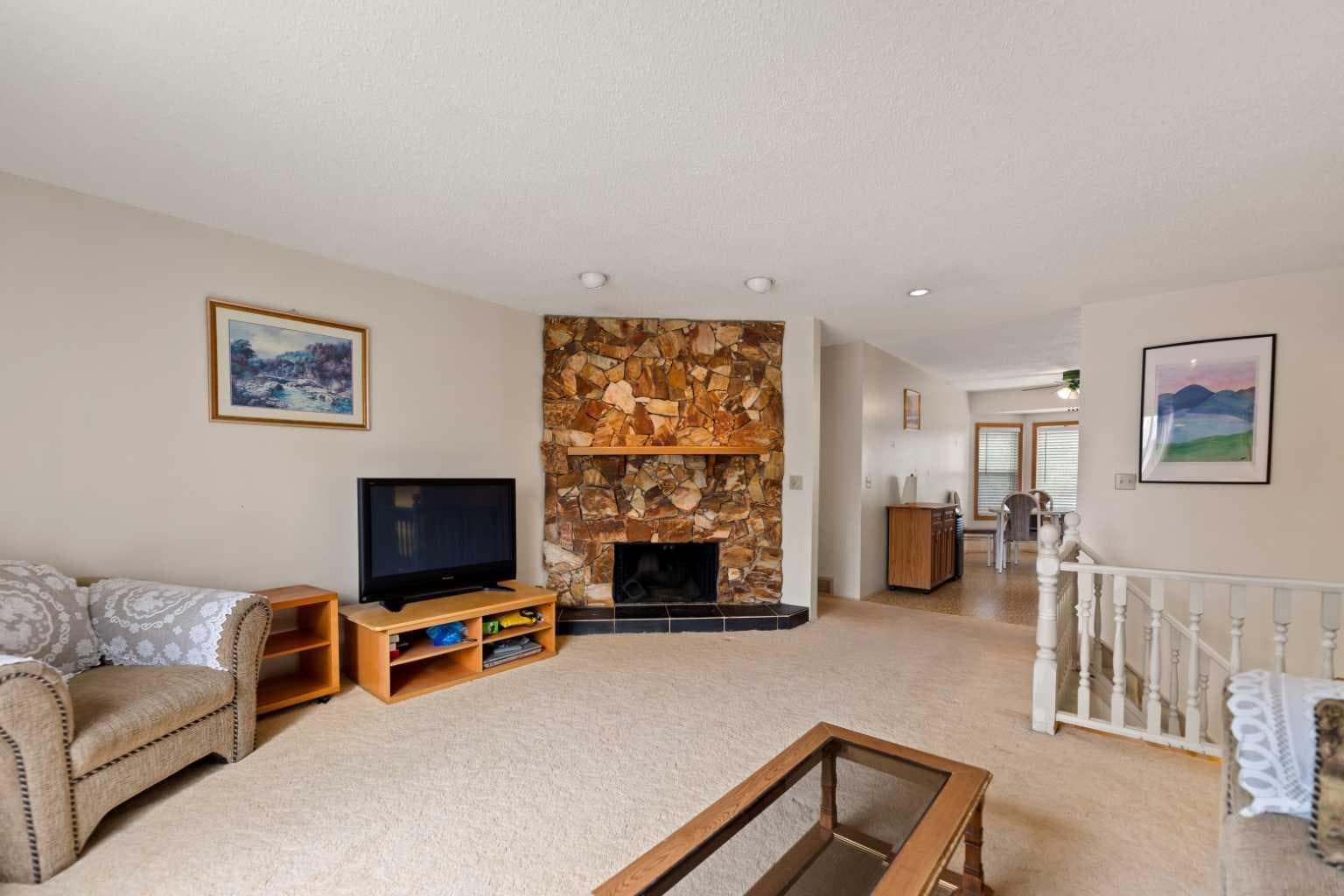 224 Berwick Way NW