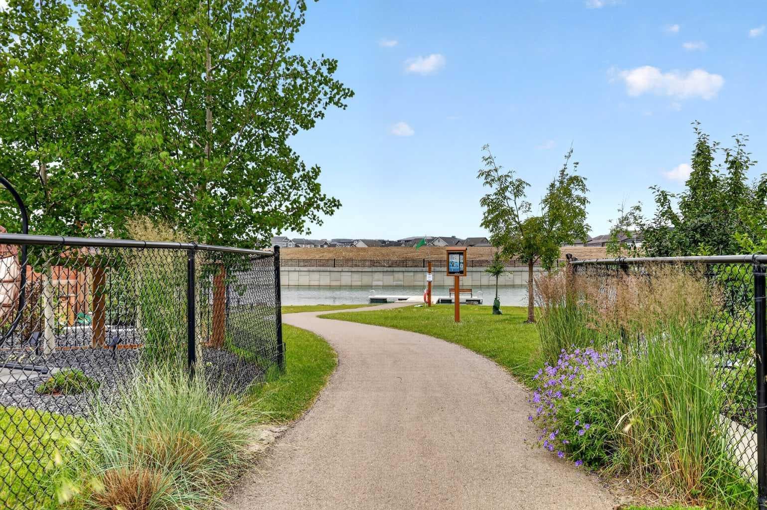 147 Marina Landing SE