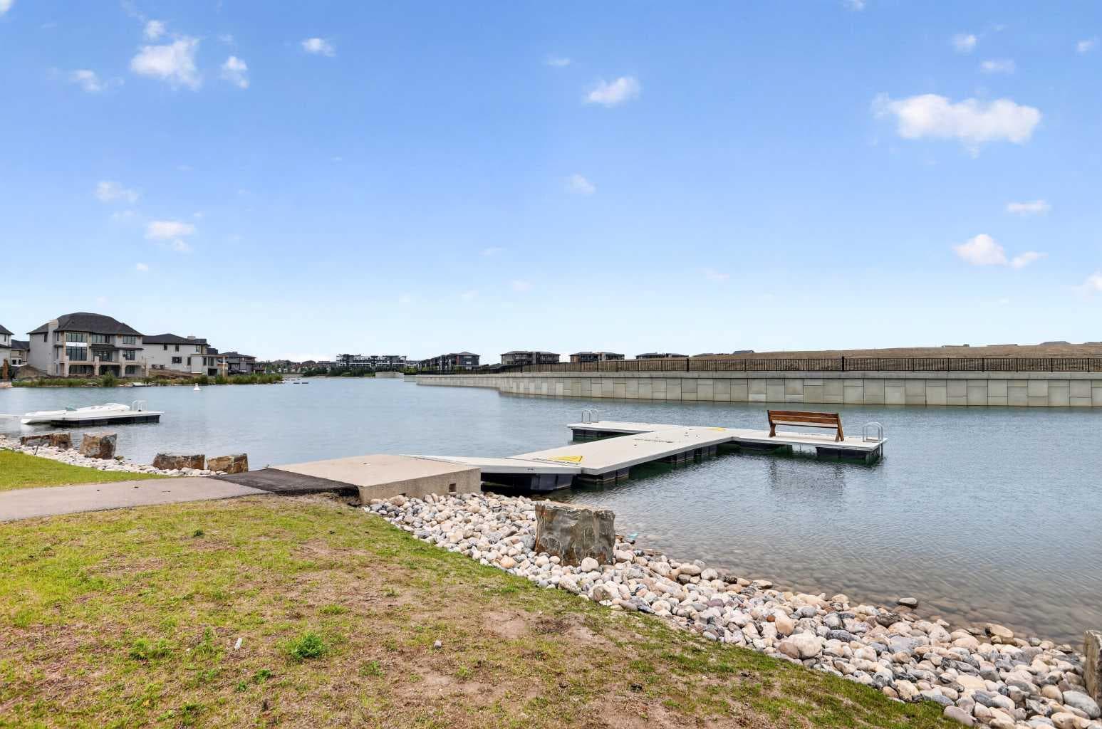 147 Marina Landing SE
