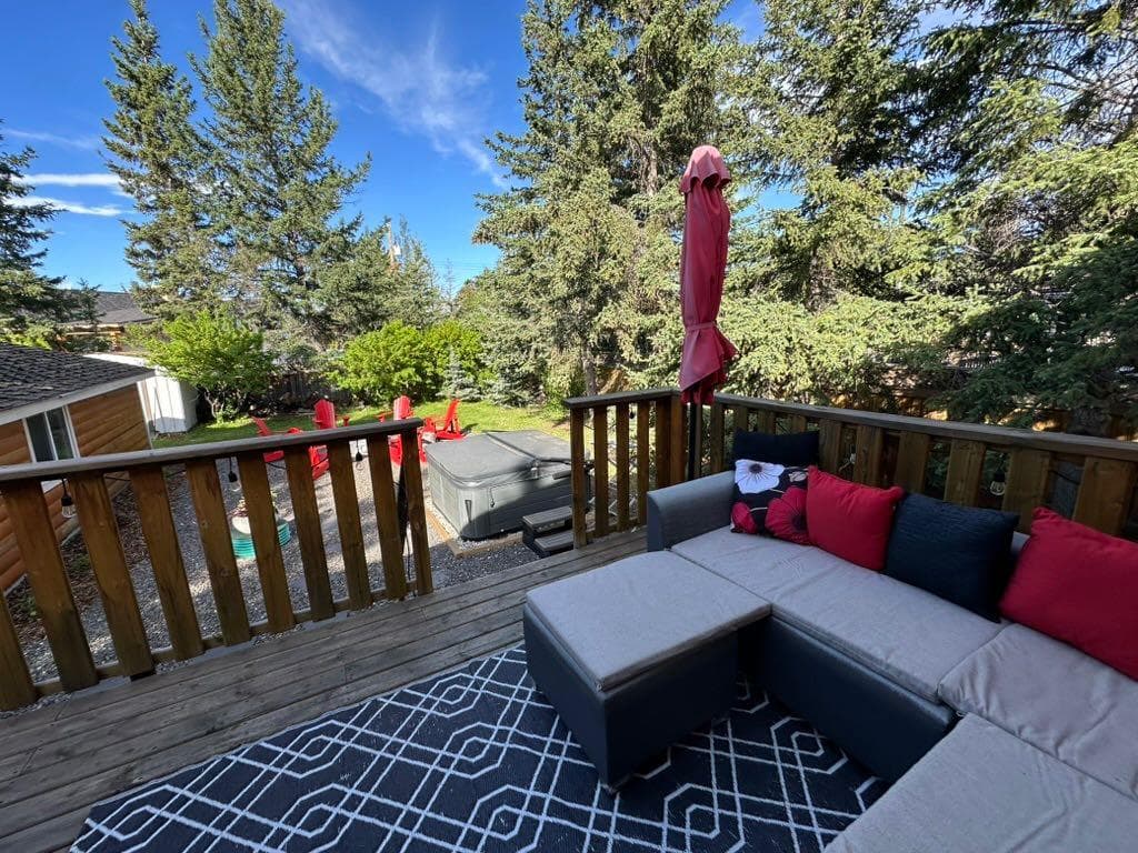 405 Ghost Lake Village 