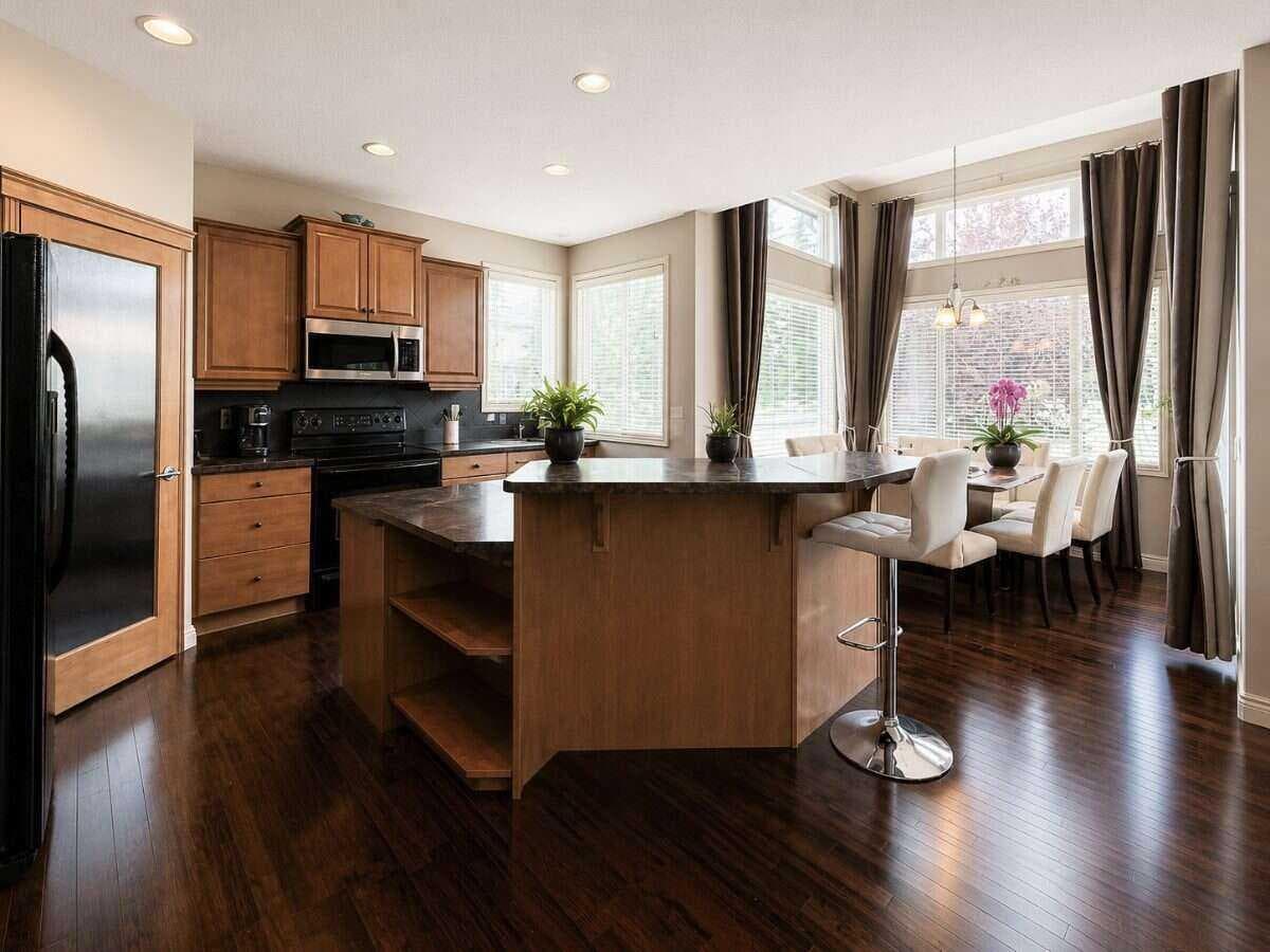 188 Everwillow Park SW