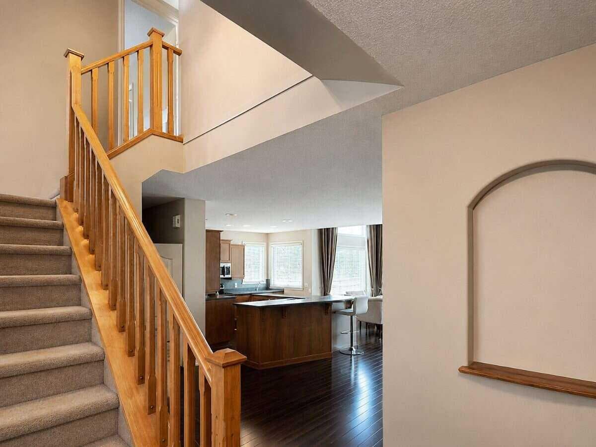 188 Everwillow Park SW
