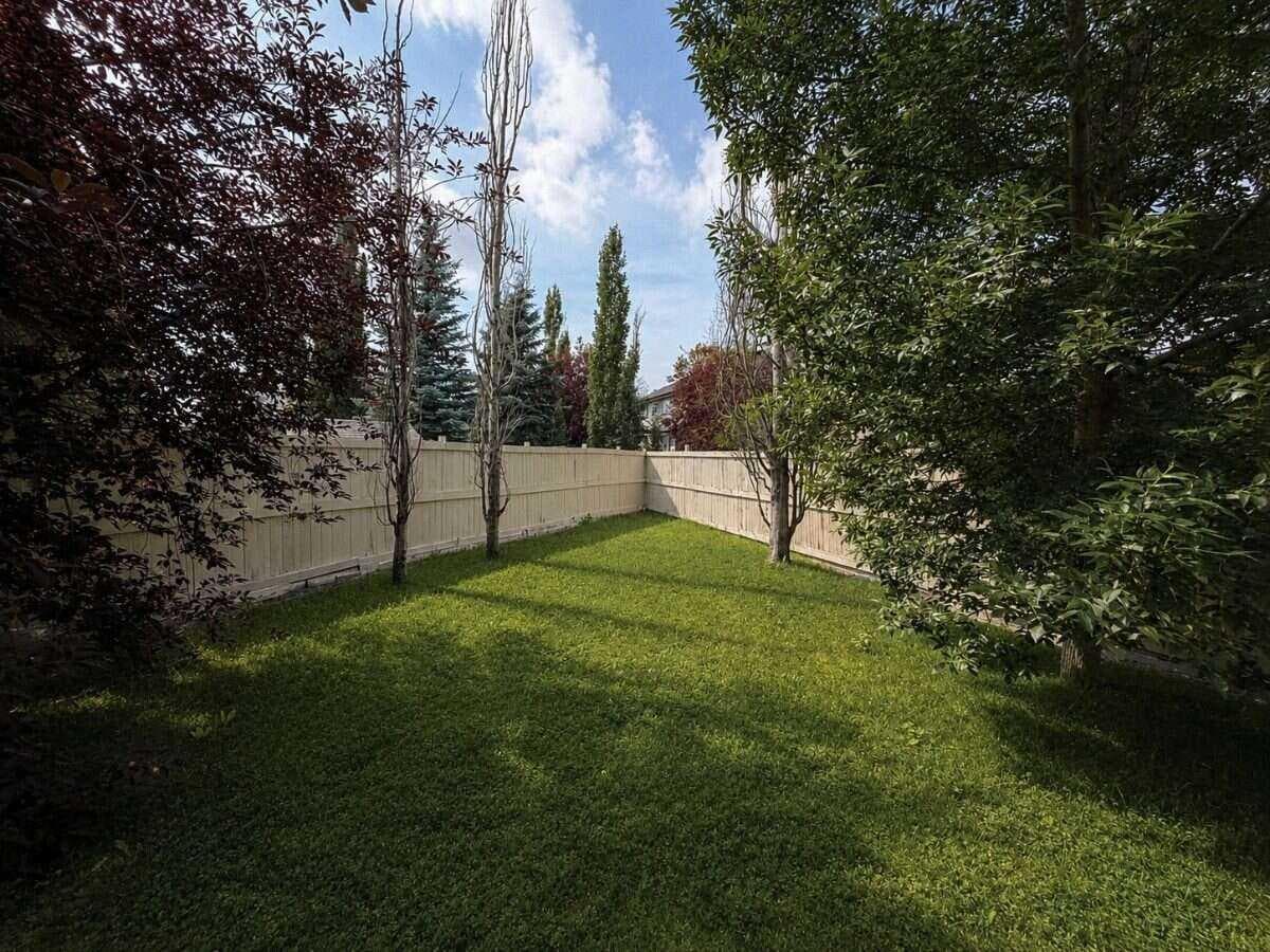 188 Everwillow Park SW