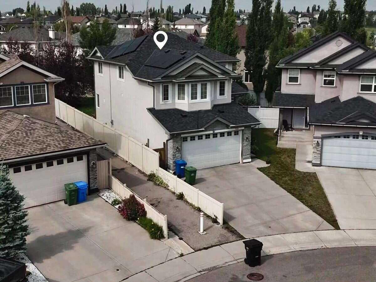 188 Everwillow Park SW