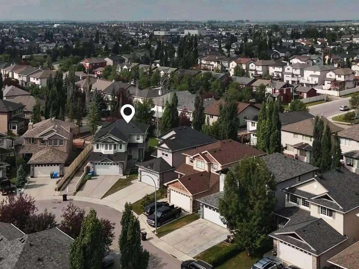 188 Everwillow Park SW