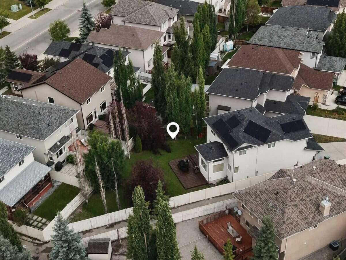 188 Everwillow Park SW