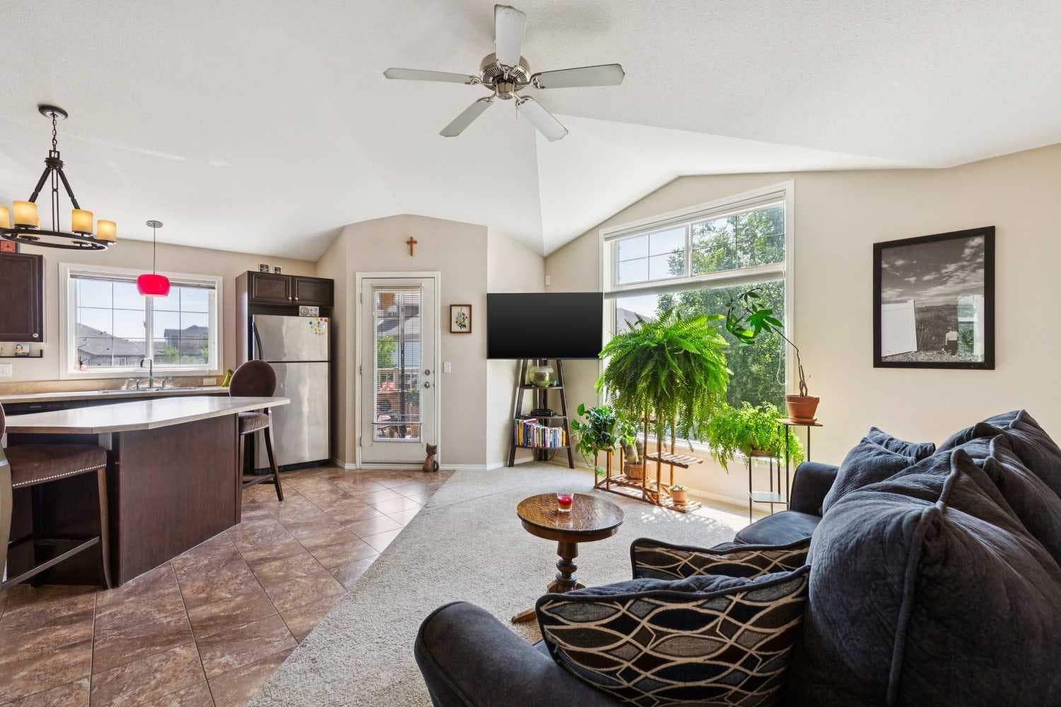 201, 60 Panatella Landing NW