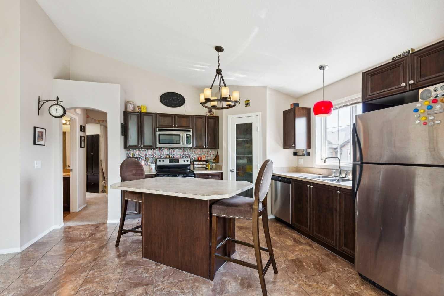 201, 60 Panatella Landing NW