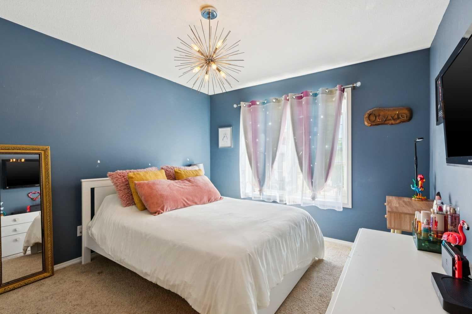 201, 60 Panatella Landing NW