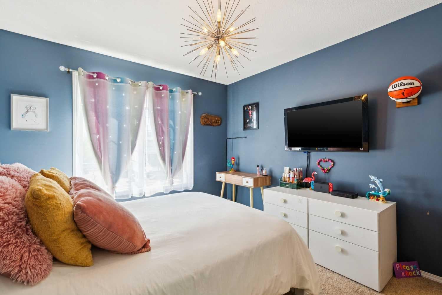 201, 60 Panatella Landing NW