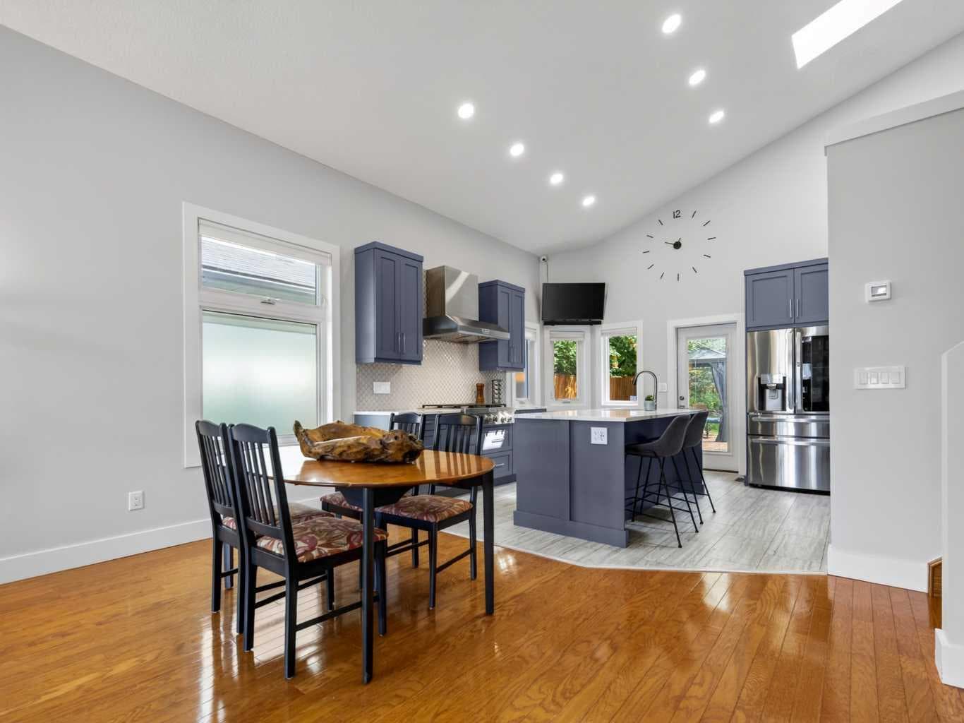 115 Wood Valley Court SW