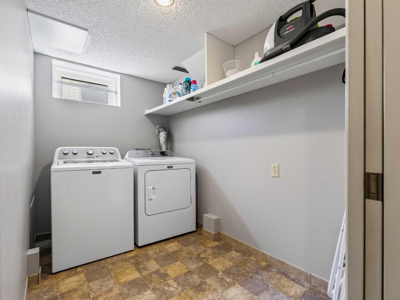 115 Wood Valley Court SW
