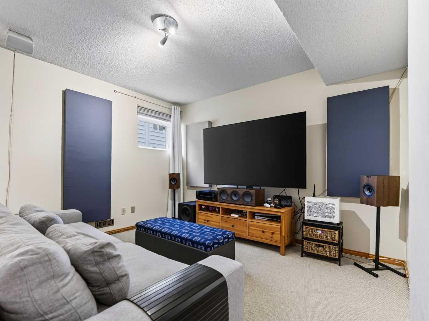 115 Wood Valley Court SW