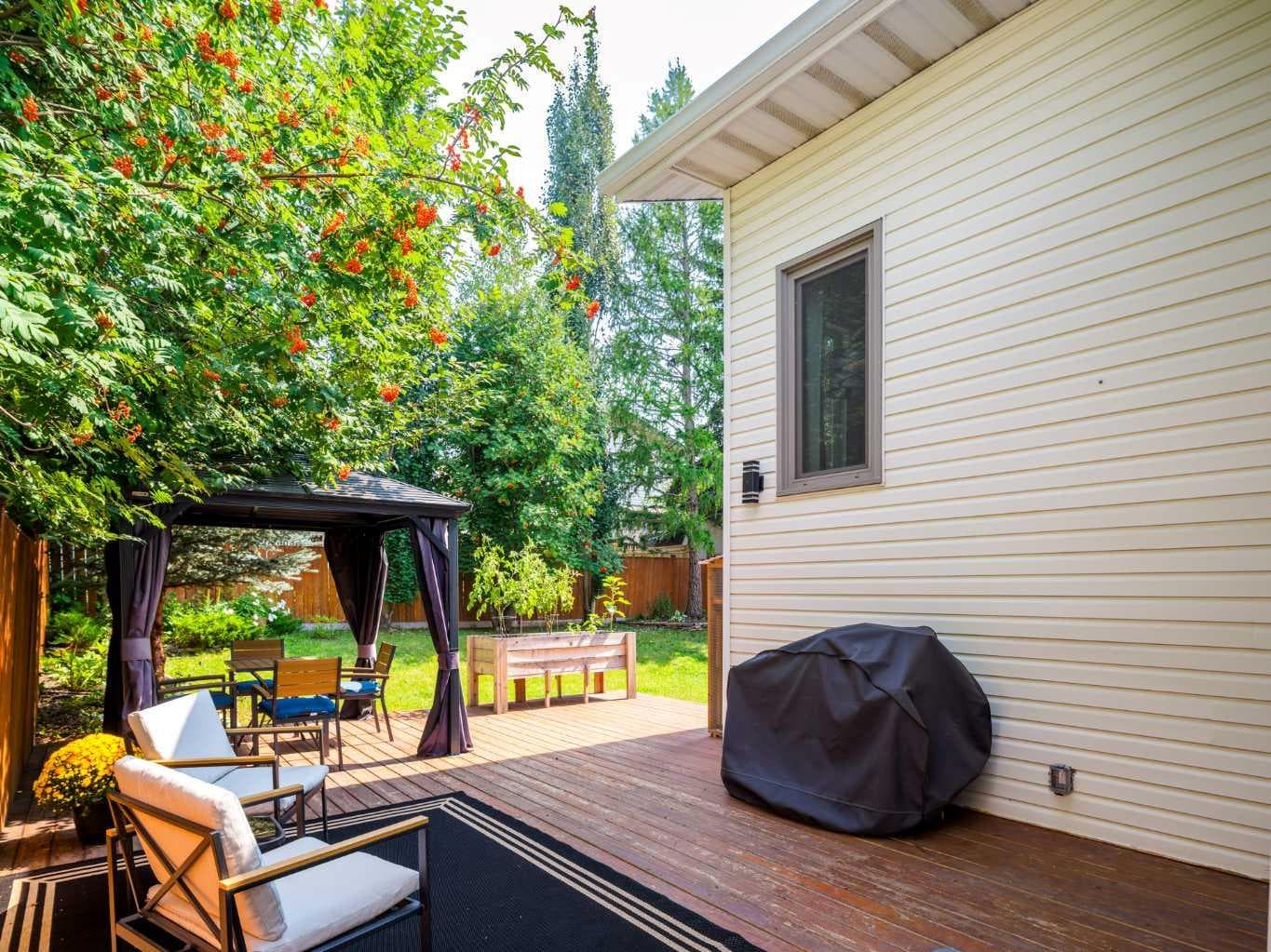115 Wood Valley Court SW
