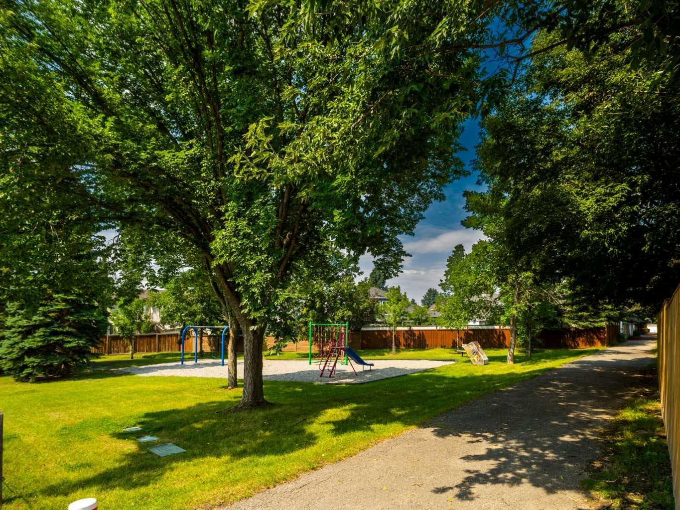 115 Wood Valley Court SW