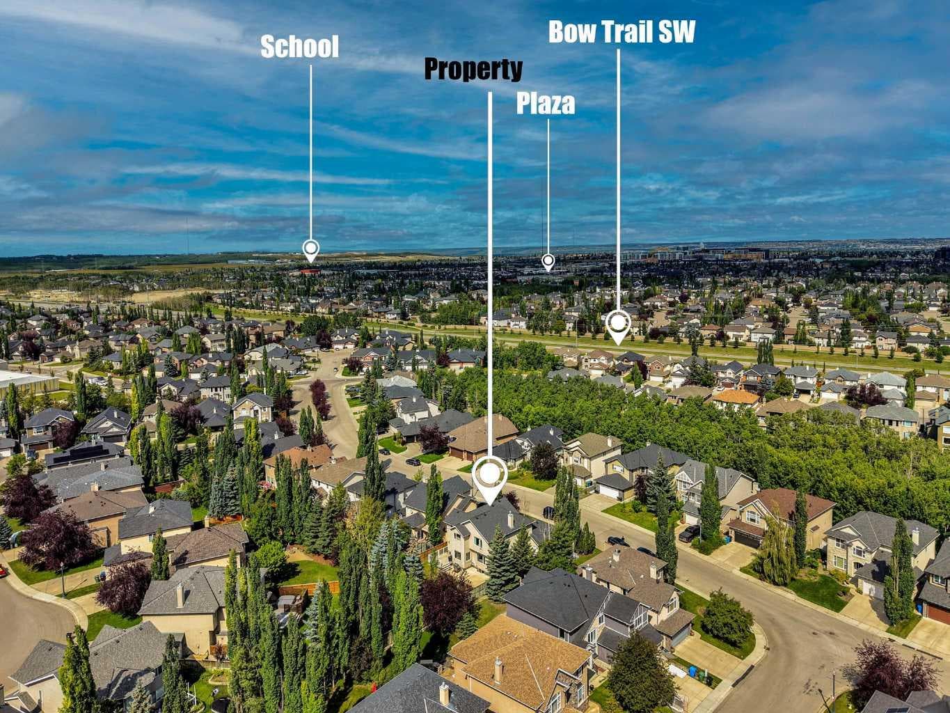 43 Strathlea Place SW