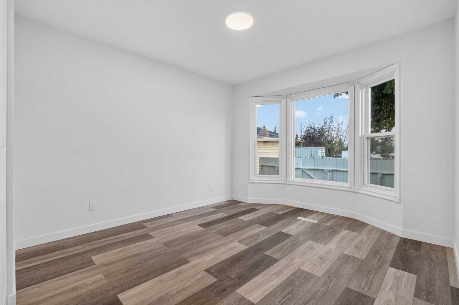 925 Erin Woods Drive SE