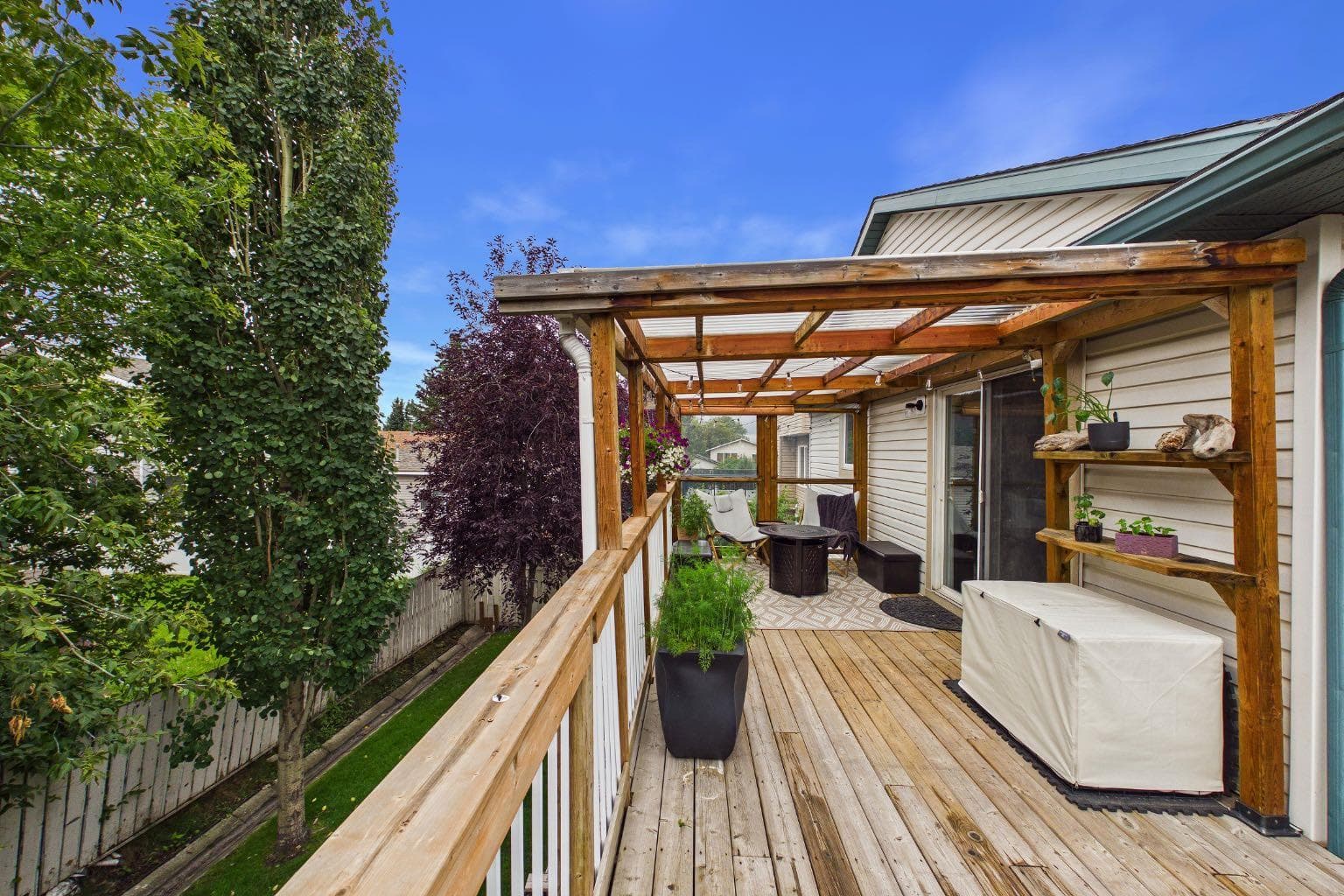 16 Big Springs Mews SE