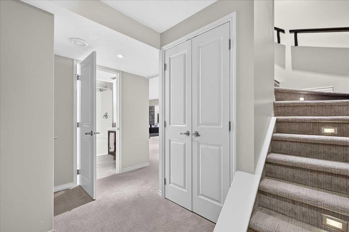 122 Royal Birkdale Crescent NW