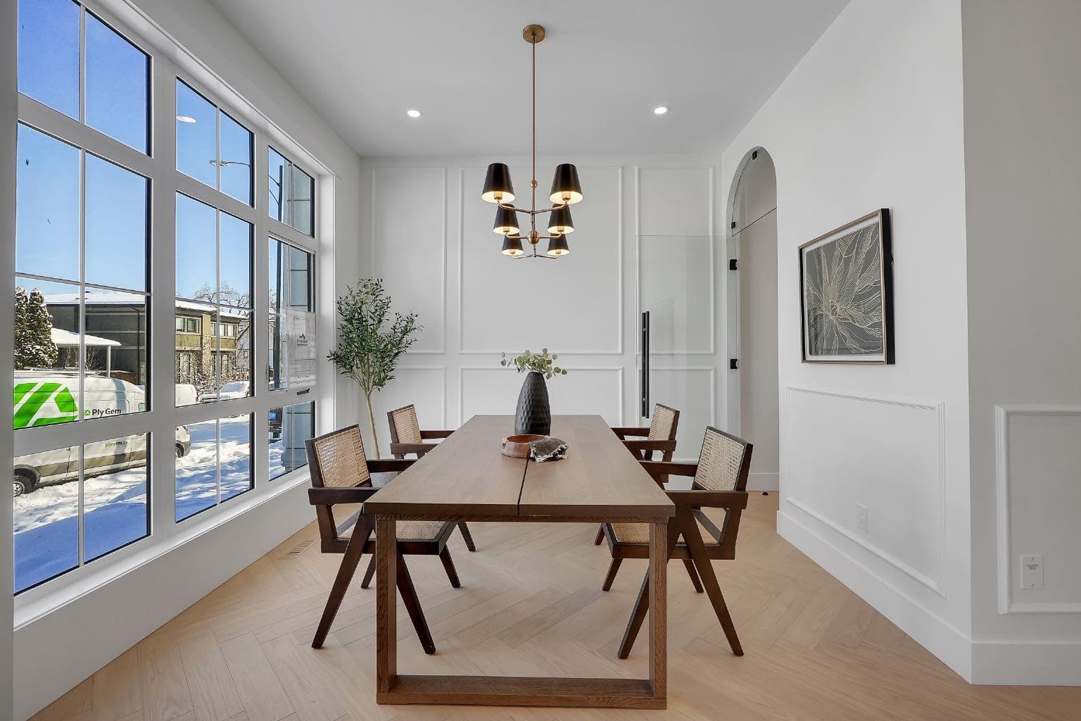 2823 30 Street SW