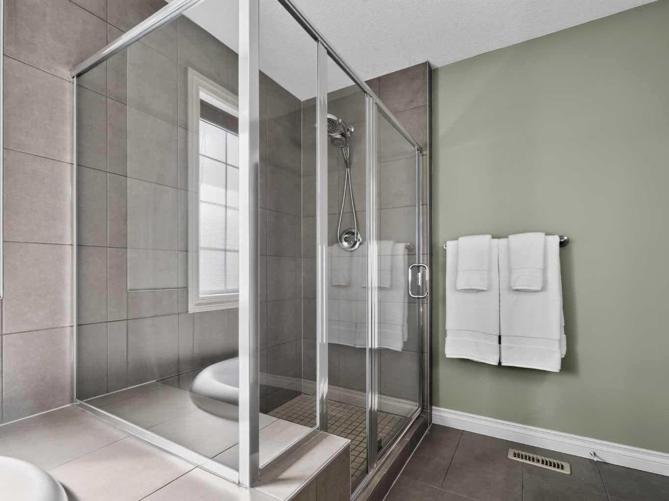 193 Kinniburgh Way 